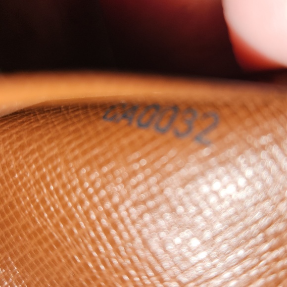 AUTHENTIC Louis Vuitton Monogram Business Card Credit Card Holder. - Picture 3 of 13